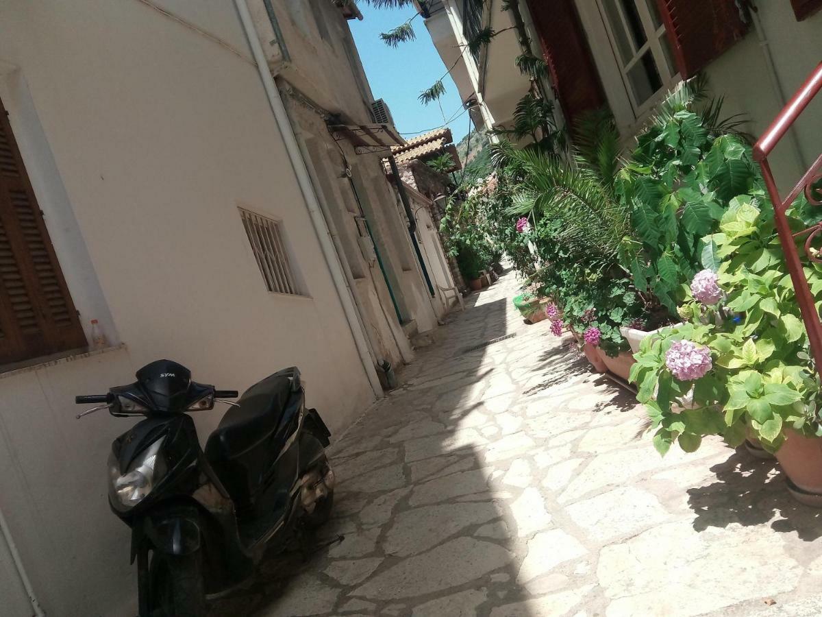 Apartament Nafpaktos old town Zewnętrze zdjęcie
